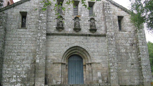 mosteiro-de-santa-maria-de-fiaes
